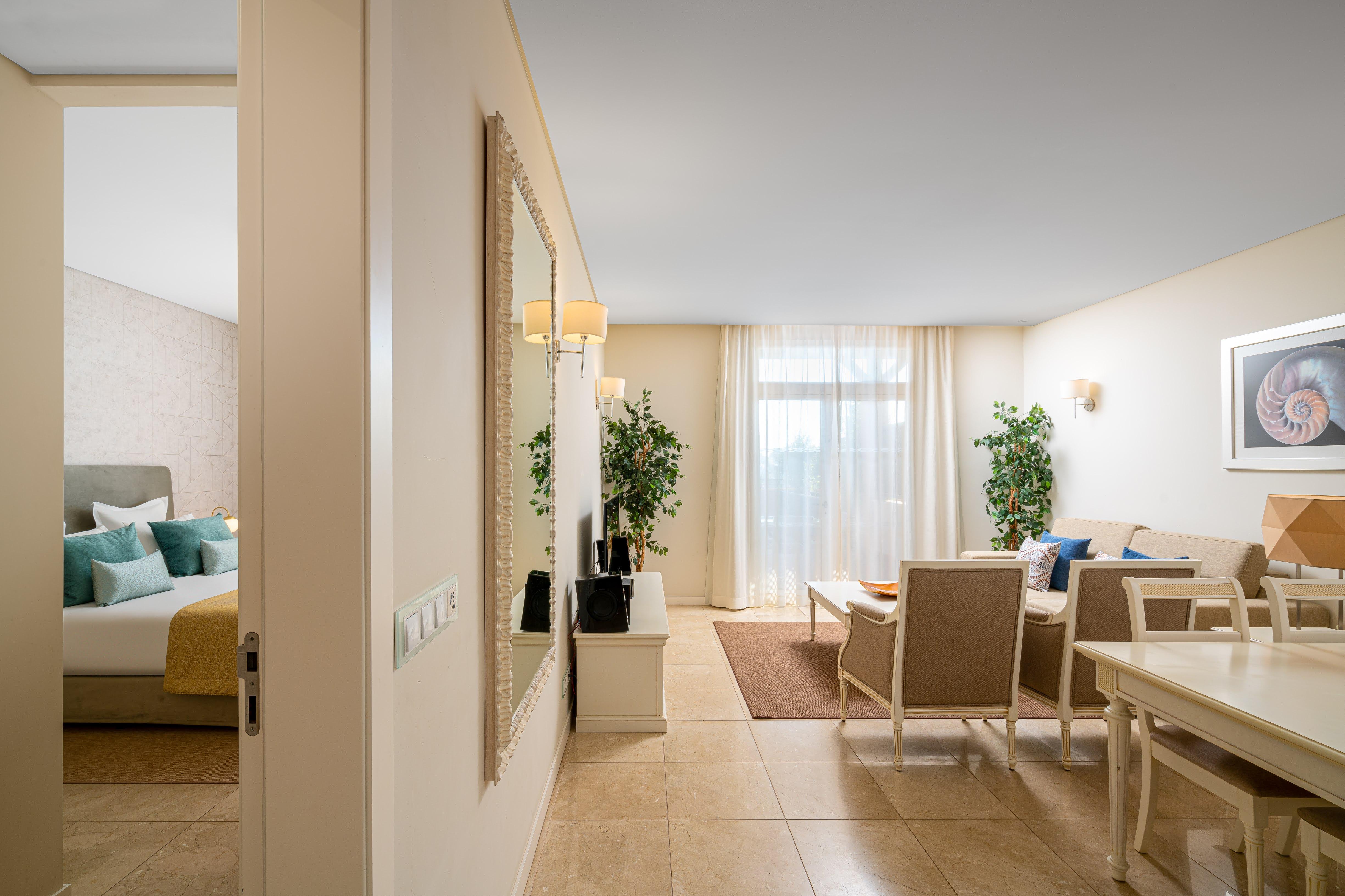 Monte Santo Resort Carvoeiro  Dış mekan fotoğraf A suite at the hotel