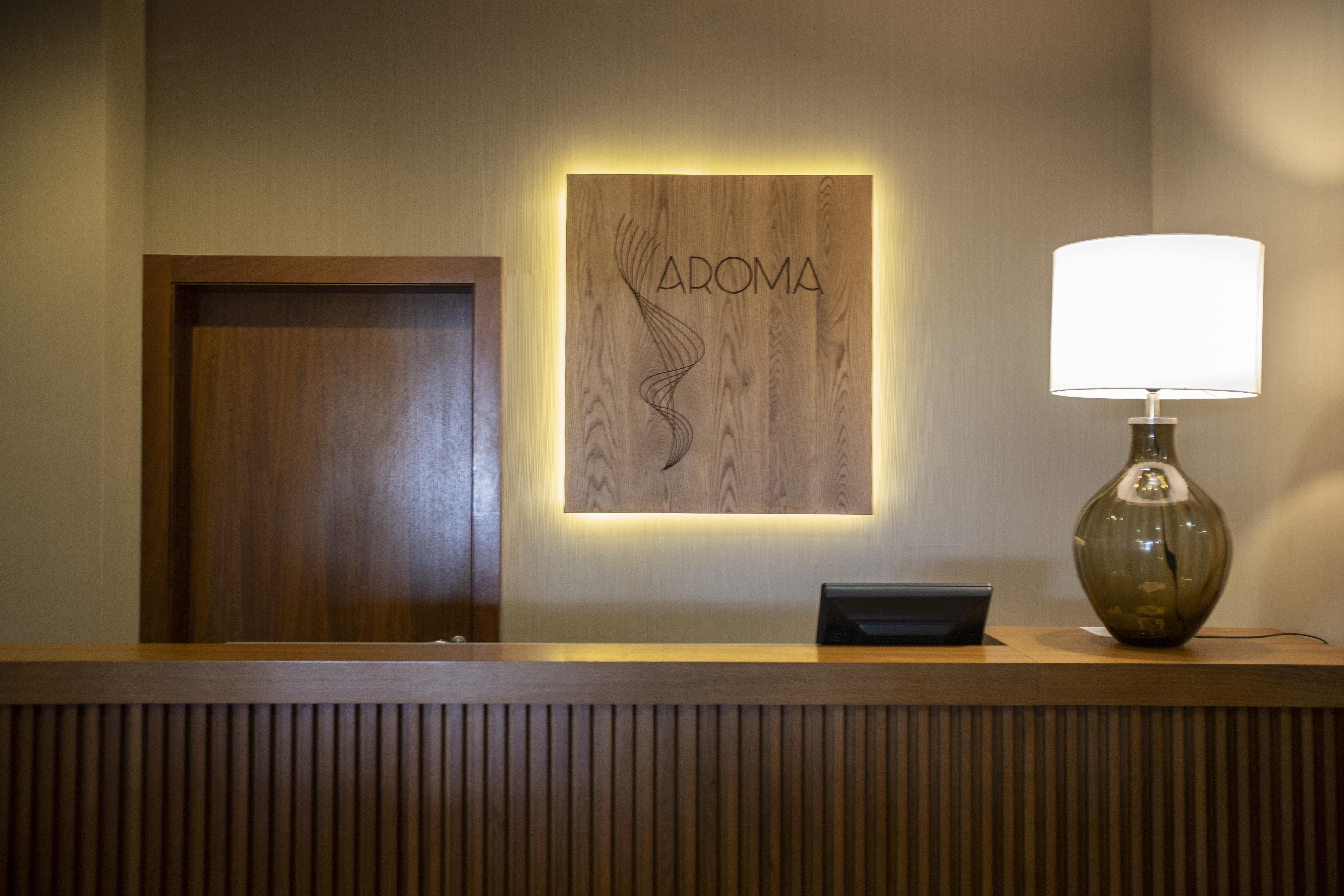 Monte Santo Resort Carvoeiro  Dış mekan fotoğraf Reception desk at the hotel